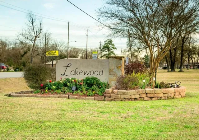 Photo 3 of Land for sale at 523 S Burnett Dr, Baytown, TX 77520 | MLS# 91867668 | Listing updated on 2026-07-31