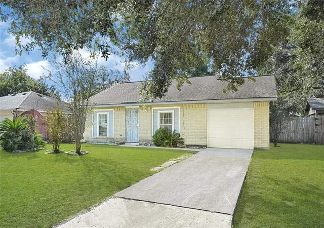 Photo 1 of Single family home for sale at 11619 Birch Run Ln, Houston, TX 77067 | MLS# 53157059 | Listing updated on 2025-11-16