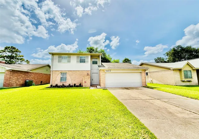 3rd image of 16810 Limeshade Ln, Sugar Land, TX 77498 | MLS# 49180629