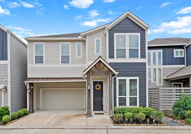 Photo 1 of Single family home for sale at 10407 Tranquil Cove Dr, Houston, TX 77043 | MLS# 77457379 | Listing updated on 2026-08-28