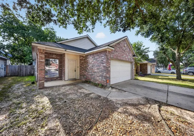 Homes for sale in Tomball, TX | 20322 Mossey Forest Ct, Tomball, TX 77375 | MLS# 74579976