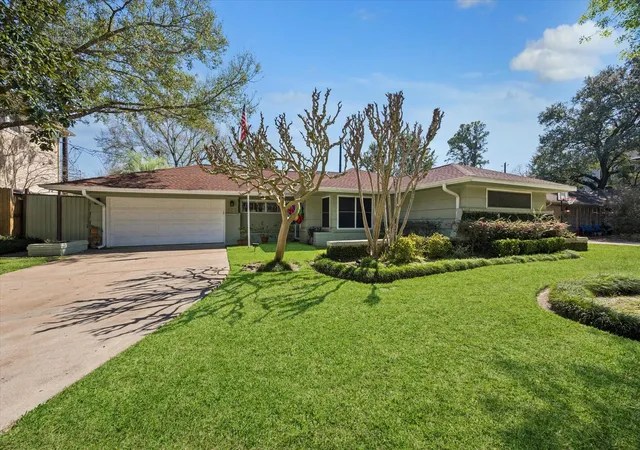 Photo 3 of Single family home for sale at 8611 Ferris Dr, Houston, TX 77096 | MLS# 24824831 | Listing updated on 2026-08-31