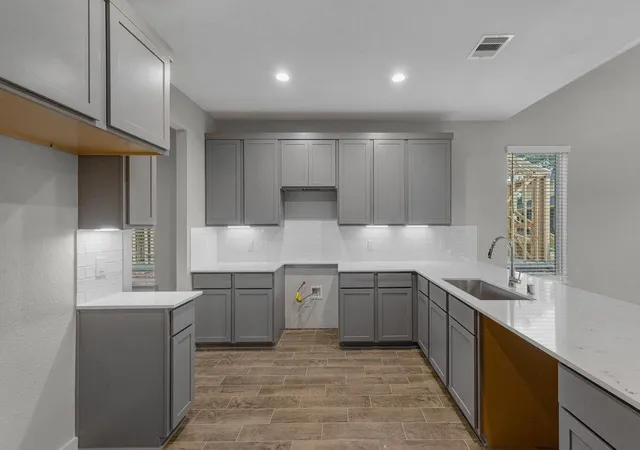 Photo 3 of Single family home for sale at 2487 Forest Cedar Ln, Conroe, TX 77301 | MLS# 79290773 | Listing updated on 2026-06-26