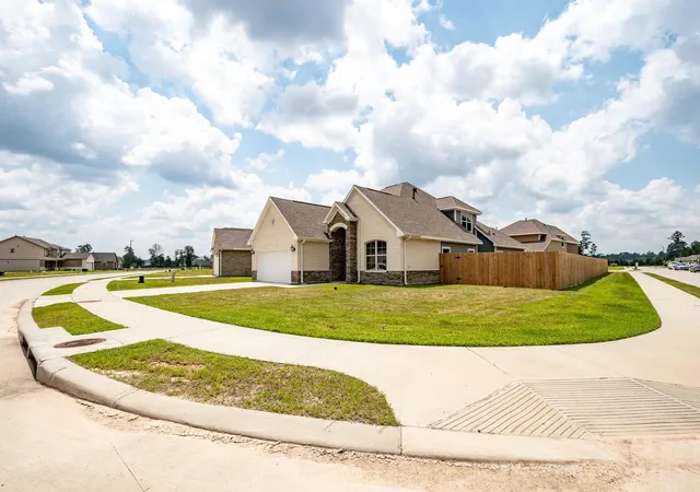 2nd image of 10610 Ellerston Rd, Cleveland, TX 77327 | MLS# 647225