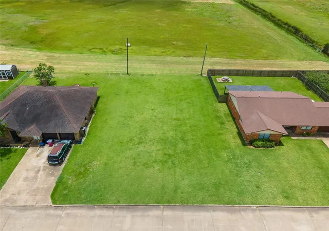 Homes for sale in Freeport, TX | 415 W 9th St, Freeport, TX 77541 | MLS# 53296703