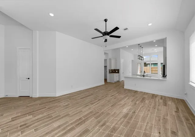 Photo 4 of Sale Pending at 2402 Garden Arbor, Tomball, TX 77375 | MLS# 79451369 | Listing updated on 2026-08-13