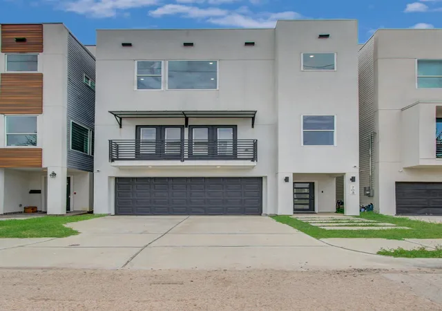 1st image of 704 Gregg St, Houston, TX 77020 | MLS# 64326466