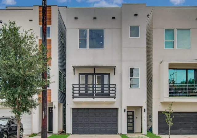 2nd image of 704 Gregg St, Houston, TX 77020 | MLS# 64326466
