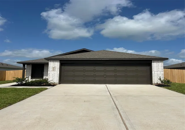 2nd image of 903 Constitution Dr, Bay City, TX 77414 | MLS# 80996908