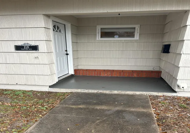 Photo 3 of Single family home for sale at 118 Tarpon Ave, Galveston, TX 77550 | MLS# 94853221 | Listing updated on 2026-08-28