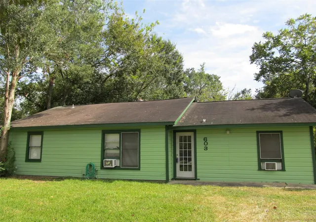 Homes for sale in League City, TX | 603 Coryell St, League City, TX 77573 | MLS# 34334789