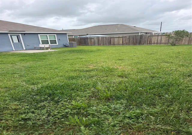 4th image of 8410 Dusty Ridge Rd, Baytown, TX 77523 | MLS# 9329897