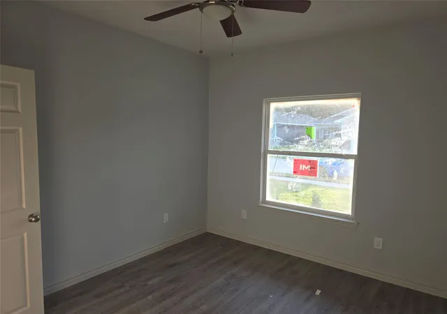 3rd image of 9905 Dipping Brook St, Houston, TX 77076 | MLS# 47939691