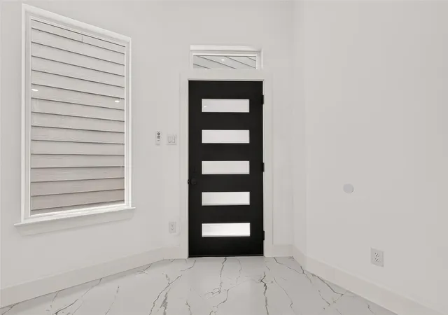 Photo 3 of Single family home for sale at 7719 Bowen St, Houston, TX 77051 | MLS# 97274296 | Listing updated on 2026-08-22