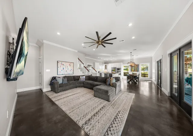 3rd image of 311 Harbor Dr, Onalaska, TX 77360 | MLS# 41664412