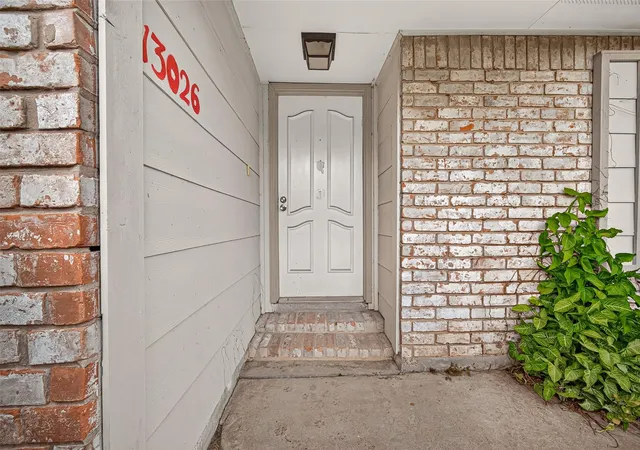 2nd image of 13026 Clarewood Dr, Houston, TX 77072 | MLS# 63942431