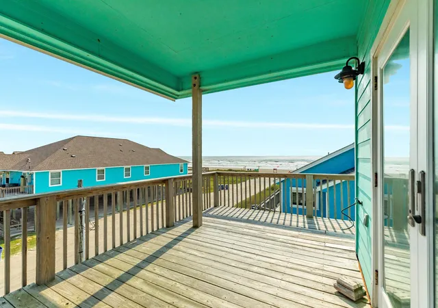 3rd image of 119 Bay Ave, Freeport, TX 77541 | MLS# 63994638
