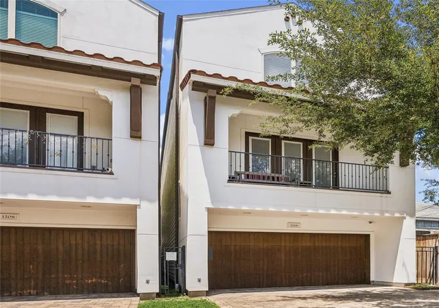 1st image of 1206 Welch St, Houston, TX 77006 | MLS# 73775758