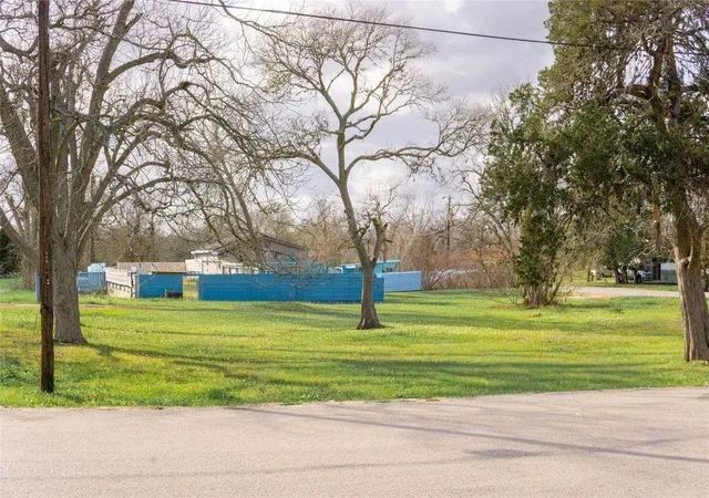 3rd image of 204 3Rd St, Rosenberg, TX 77471 | MLS# 87763556