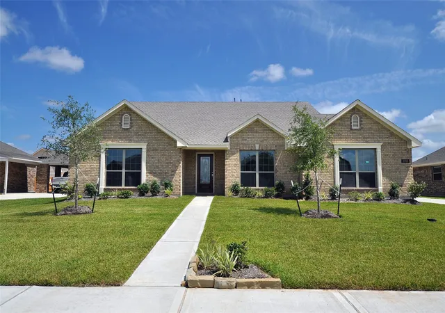 Photo 1 of Single family home for sale at 2210 Fortuna Dr, League City, TX 77539 | MLS# 74388531 | Listing updated on 2026-08-02