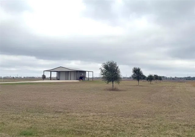 5th image of 323 Prairie Switch Rd, El Campo, TX 77437 | MLS# 30668025