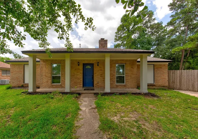 Photo 2 of Sale Pending at 20106 Salzburg Ln, Humble, TX 77338 | MLS# 28024938 | Listing updated on 2026-09-04