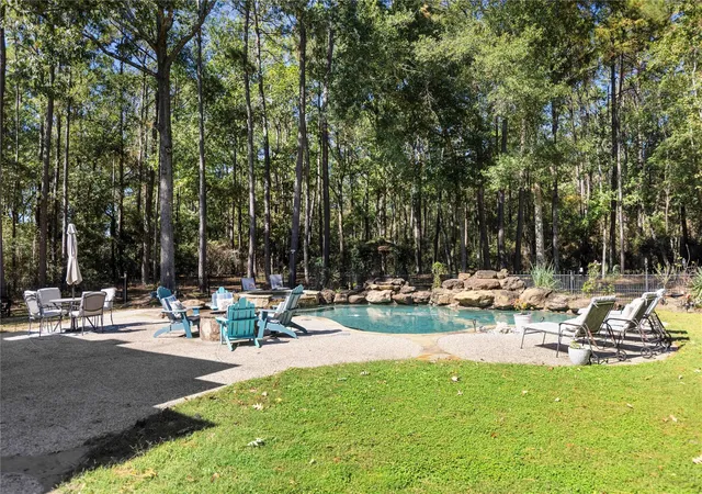 2nd image of 13322 Stonecrest Ln, Conroe, TX 77302 | MLS# 88095486