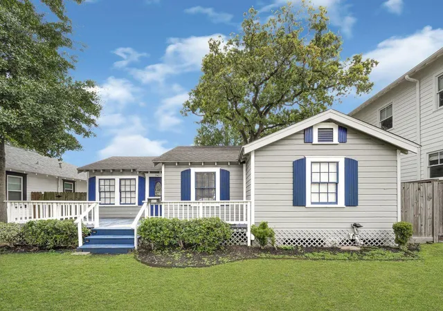 Photo 1 of Sale Pending at 541 W 18th Street, Houston, TX 77008 | MLS# 61845995 | Listing updated on 2026-09-08