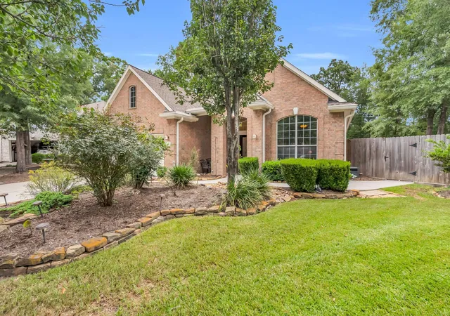 1st image of 2 Marlowe Wy, Conroe, TX 77384 | MLS# 73071924