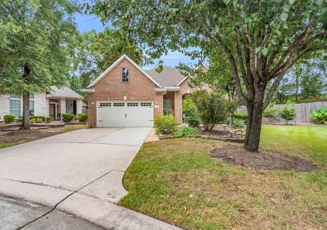 2nd image of 2 Marlowe Wy, Conroe, TX 77384 | MLS# 73071924