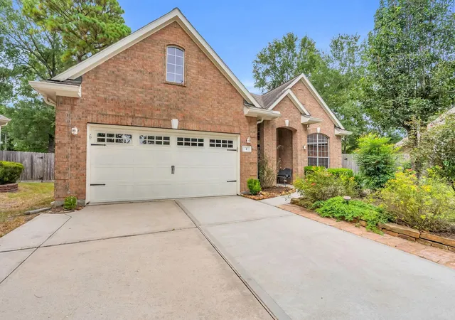 3rd image of 2 Marlowe Wy, Conroe, TX 77384 | MLS# 73071924