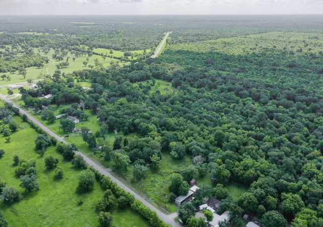 23rd image of 359 County Road 472, Sweeny, TX 77480 | MLS# 56743990