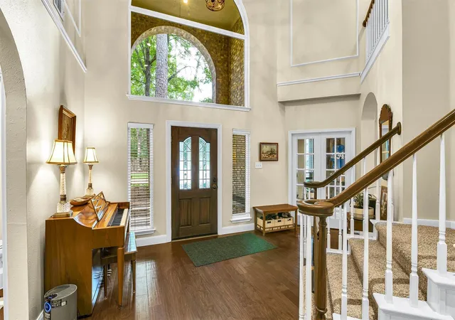 Photo 3 of Single family home for sale at 23 Townsend Pl, Spring, TX 77382 | MLS# 10296910 | Listing updated on 2026-09-13