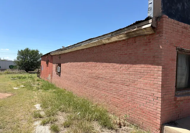 3rd image of 205 N Hughes St, Amarillo, TX 79107 | MLS# 10549643