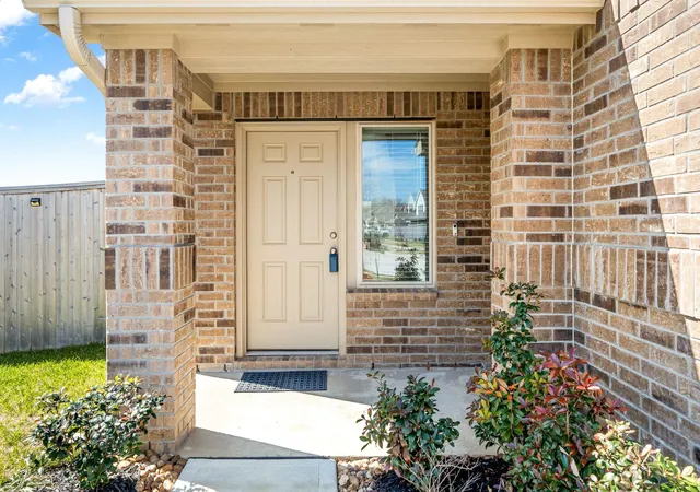 Photo 3 of Single family home for sale at 19522 Rosali Meadow Dr, New Caney, TX 77357 | MLS# 45953143 | Listing updated on 2026-08-30