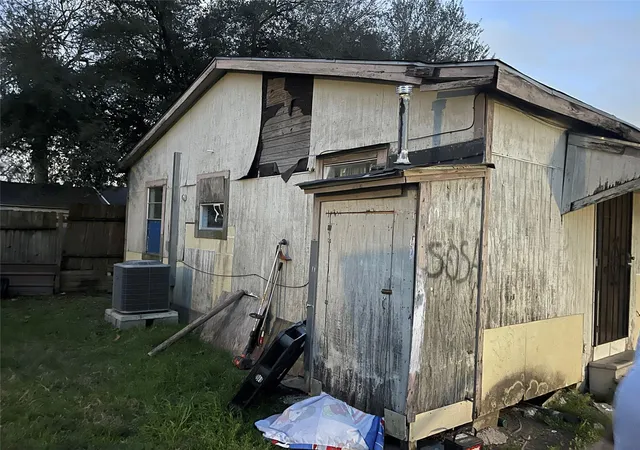 15th image of 7011 Brownsville St, Houston, TX 77020 | MLS# 7235940