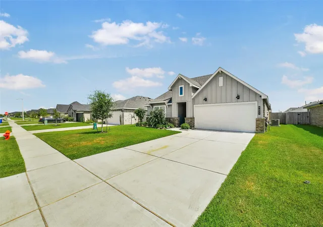 3rd image of 9621 Wall St, Texas City, TX 77591 | MLS# 67548756