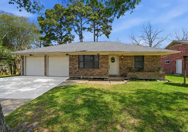 Homes for sale in League City, TX | 308 Moody Ave, League City, TX 77573 | MLS# 31020490