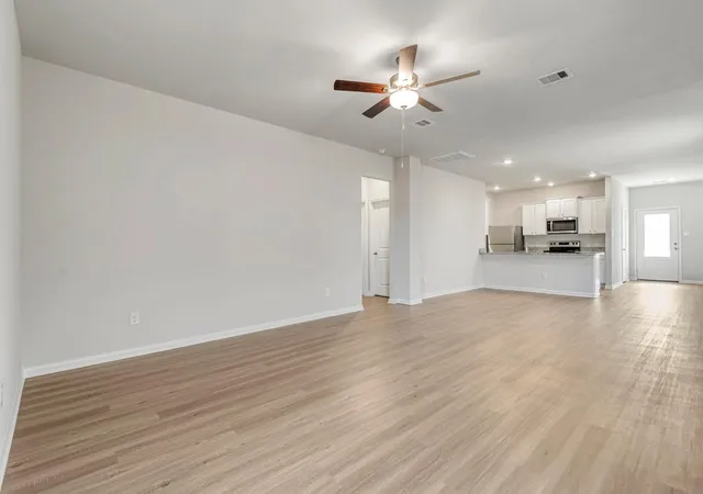 3rd image of 6414 Winter Elm St, Houston, TX 77048 | MLS# 23501125
