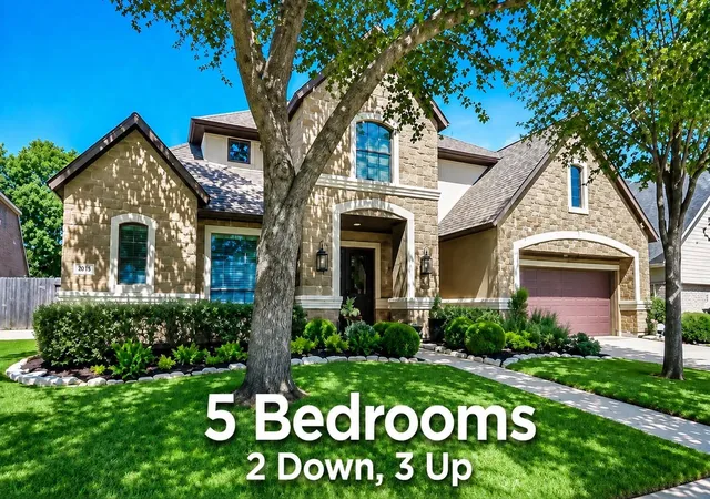 Photo 1 of Single family home for sale at 2015 Shadow Bend Dr, Sugar Land, TX 77479 | MLS# 71338657 | Listing updated on 2026-09-19