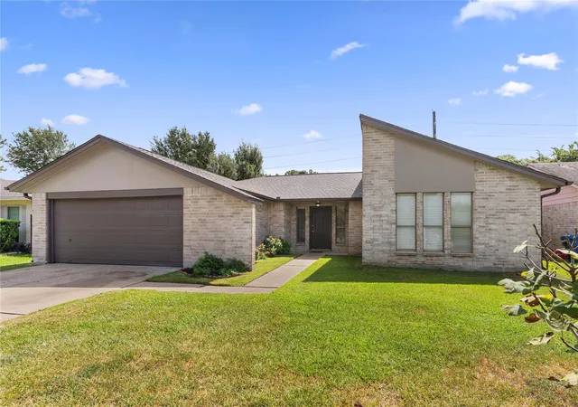 Photo 1 of Sale Pending at 3702 Saint William Ln, Houston, TX 77084 | MLS# 75625000 | Listing updated on 2026-09-21