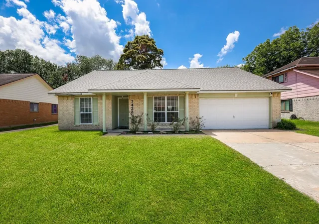 2nd image of 7423 Towerview Ln, Missouri City, TX 77489 | MLS# 35975119