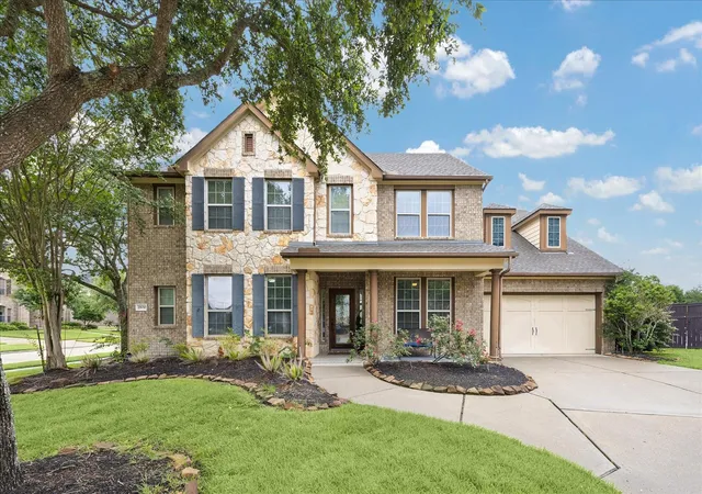 1st image of 28010 Fulshear Plantation Ct, Fulshear, TX 77441 | MLS# 15838708