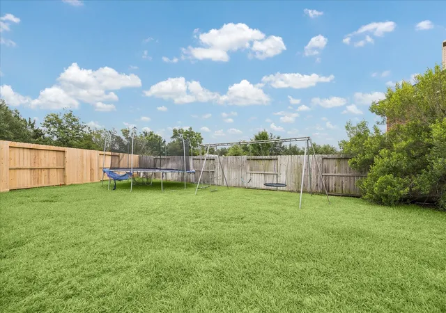 33rd image of 28010 Fulshear Plantation Ct, Fulshear, TX 77441 | MLS# 15838708