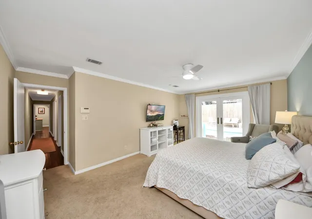 42nd image of 10115 Holly Springs Dr, Houston, TX 77042 | MLS# 94931524