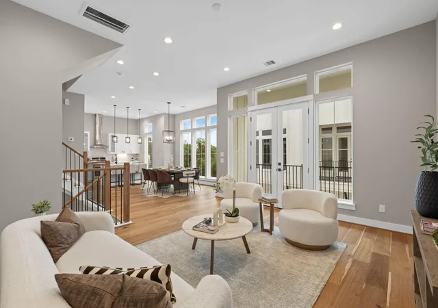 1st image of 1193 W 19th St, Houston, TX 77008 | MLS# 93166416