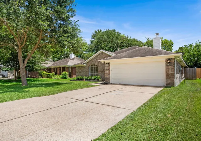 2nd image of 3119 Shady Ridge Trl, Sugar Land, TX 77498 | MLS# 42518942