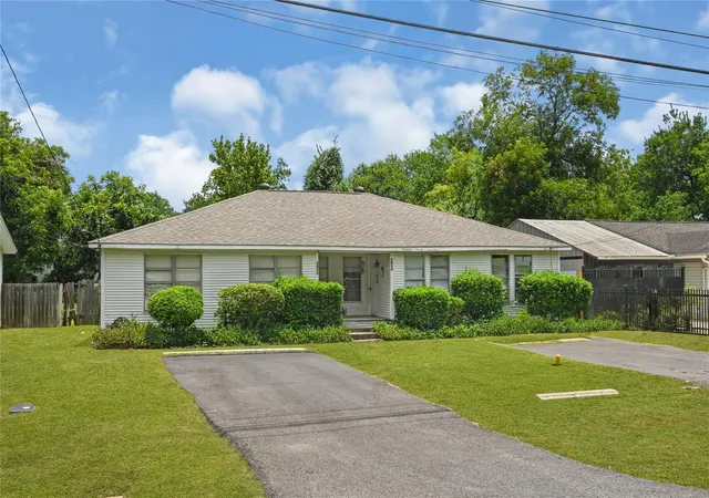 Photo 2 of Multi family home for sale at 2613 Oleander Dr, Pasadena, TX 77503 | MLS# 10510759 | Listing updated on 2026-08-27