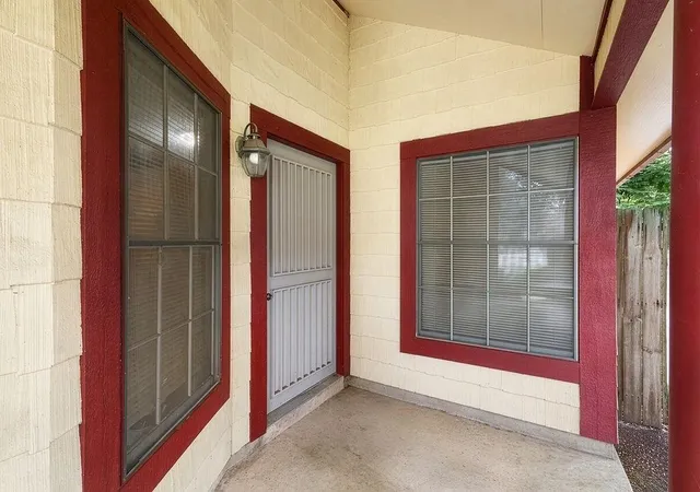 Photo 2 of Single family home for sale at 8538 Marathon Dr, Universal City, TX 78148 | MLS# 66162146 | Listing updated on 2026-08-25