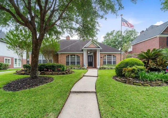 Homes for sale in Kingwood, TX | 3711 Tree Manor Ln, Kingwood, TX 77345 | MLS# 32260394